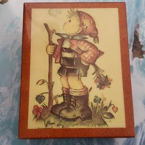 Music wood box jewelry.